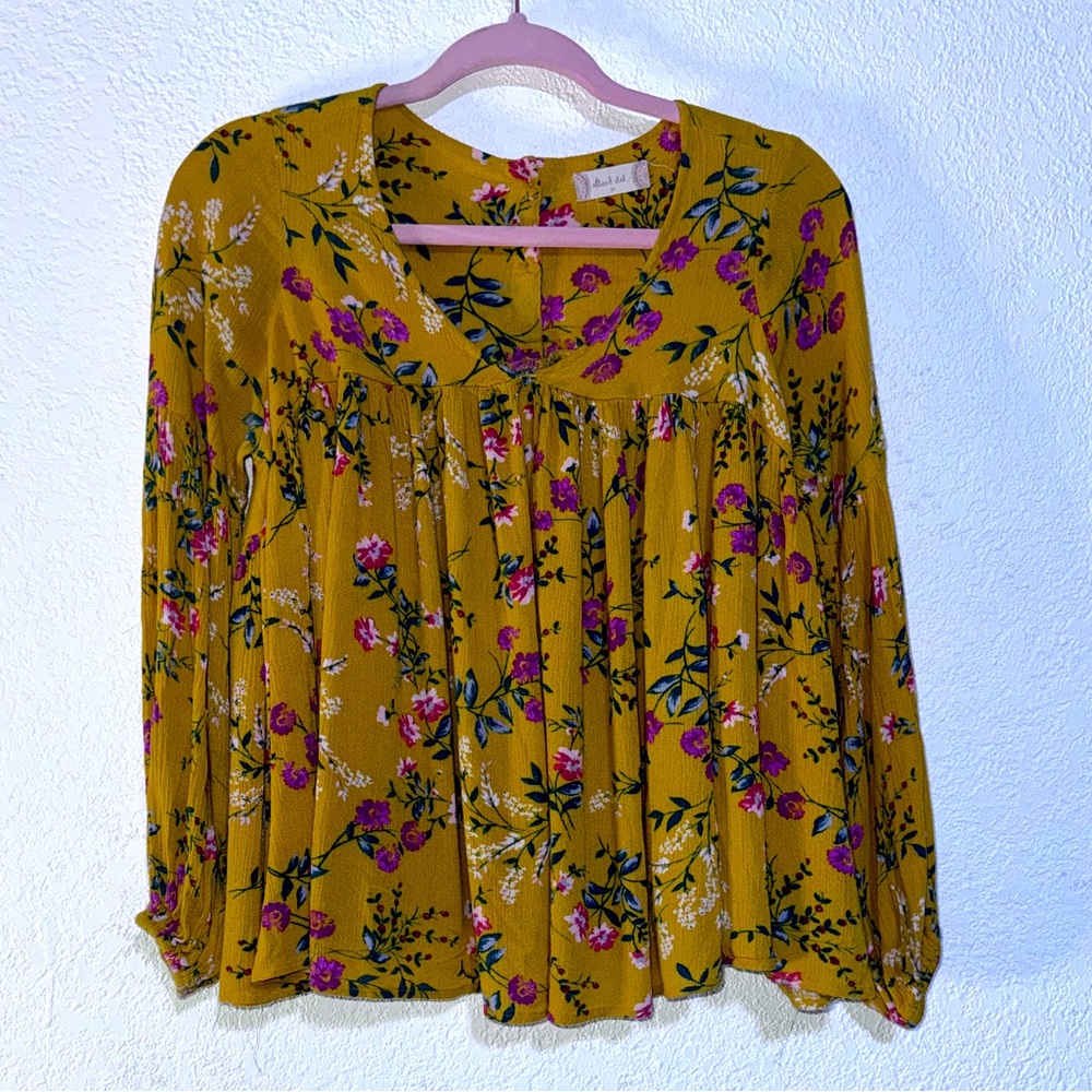 Altar’d State Floral Top size M